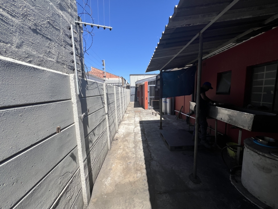 To Let commercial Property for Rent in Beaconvale Western Cape